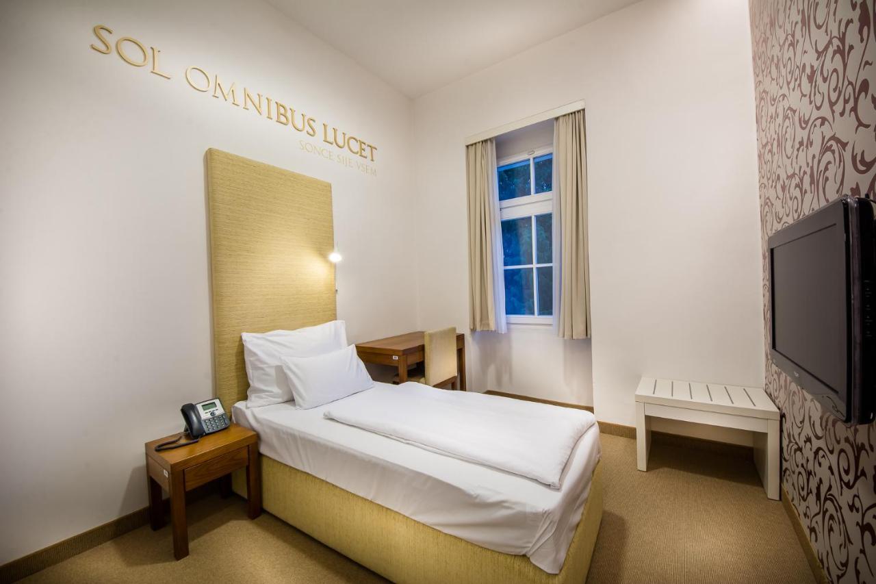 Rimske Terme Resort - Hotel Sofijin Dvor Римске-Топлице Экстерьер фото